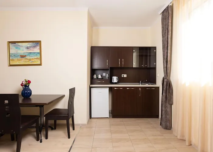 Rome Palace Deluxe Slantschew brjag