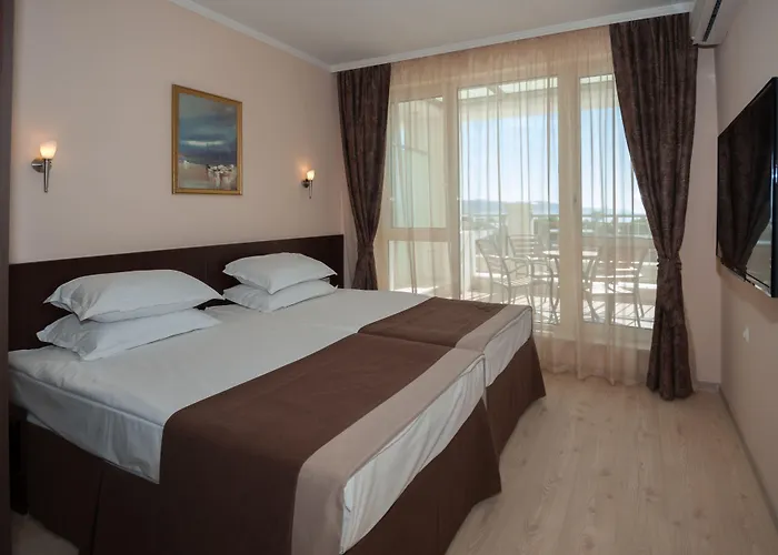 Hotel Rome Palace Deluxe 4*