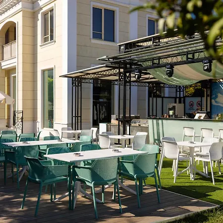Szálloda Rome Palace Deluxe
