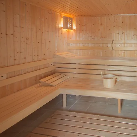 Хотел Rome Palace Deluxe