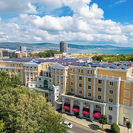 Хотел Rome Palace Deluxe