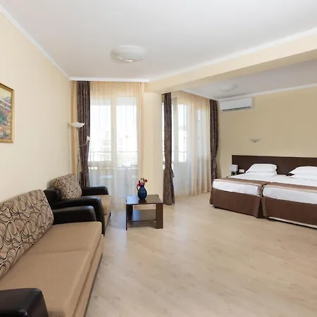 Rome Palace Deluxe 4* Slantschew brjag