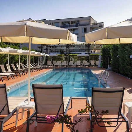 فندق Rome Palace Deluxe ساني بيتش