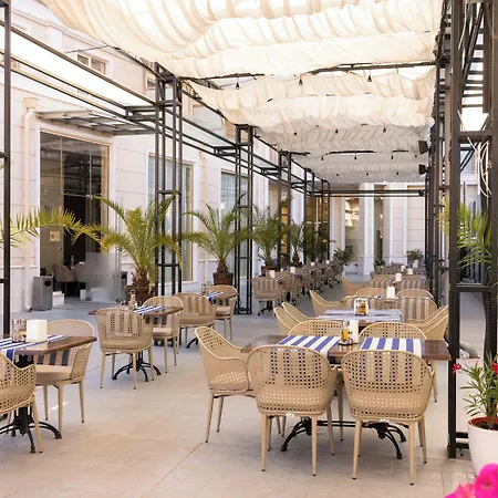 Szálloda Rome Palace Deluxe 4*