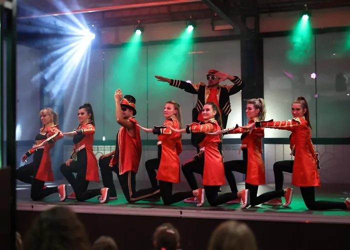 Rome Palace Deluxe 酒店 4*