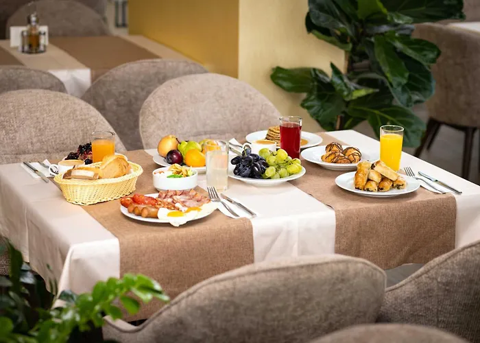 Hotel Rome Palace Deluxe 4*