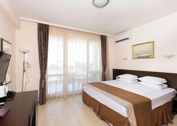 Rome Palace Deluxe 4*