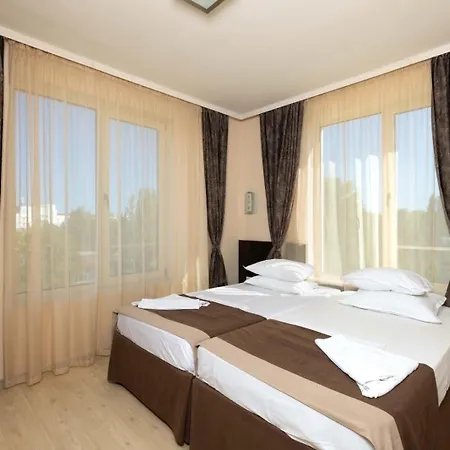 Rome Palace Deluxe Otel 4*