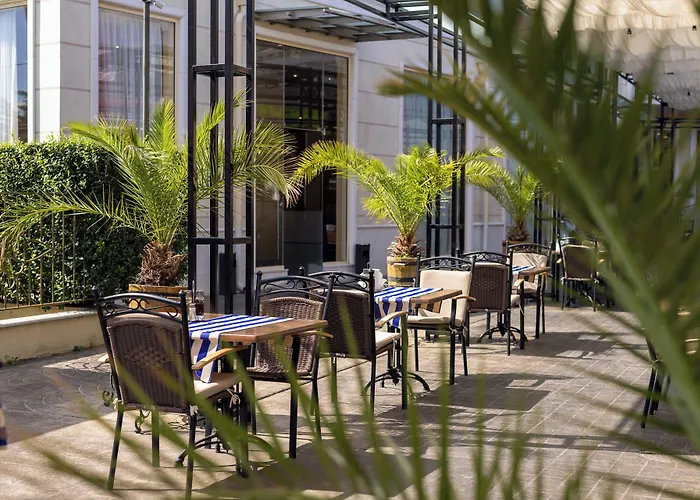 Szálloda Rome Palace Deluxe 4*