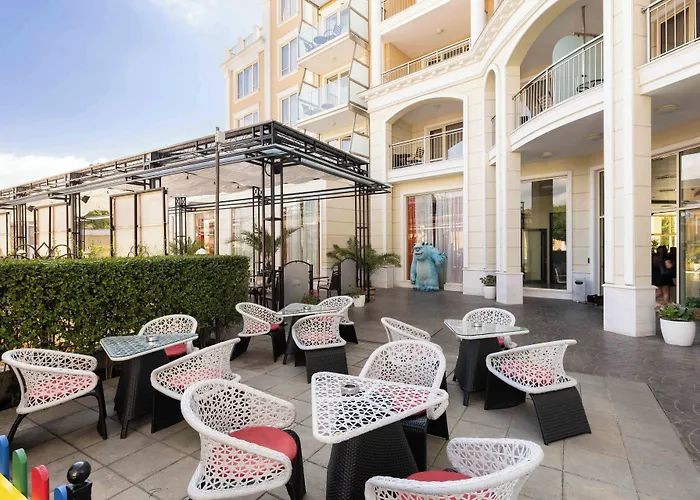 Szálloda Rome Palace Deluxe 4*